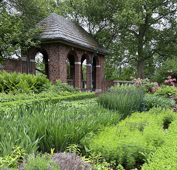 Applewood Estate