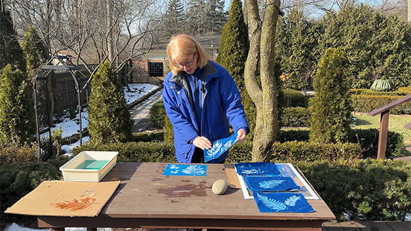 How To Make Inspiring Cyanotypes on Fabric